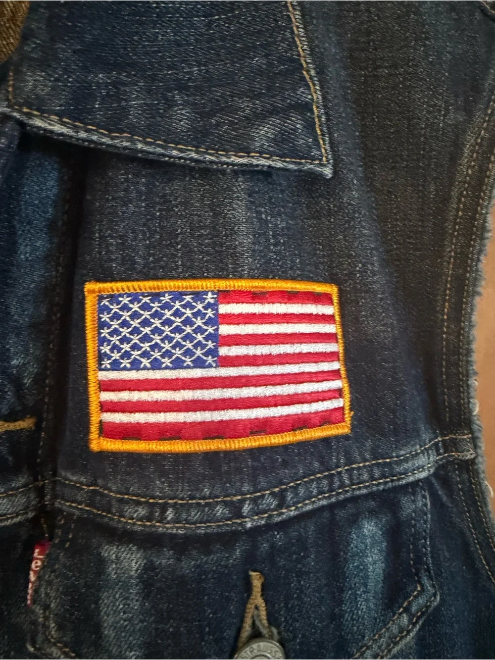 Levi's Dark Blue Denim Vest with Harley Davidson Embroidered Patches - Picture 5 of 6